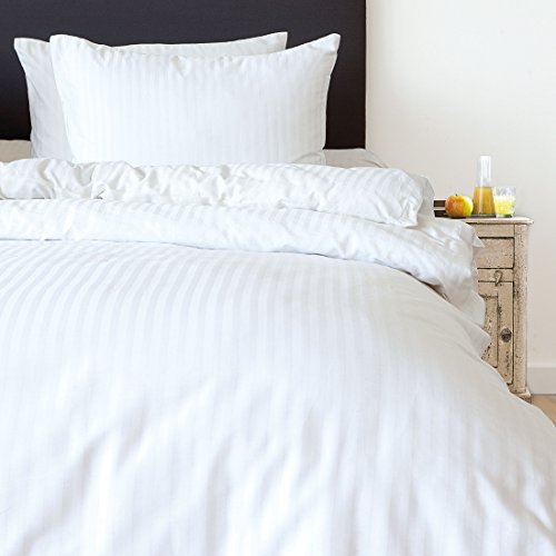 Schöne Bettwäsche aus Satin weiß 155x220 von HNL Group
