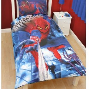 Kuschelige Bettwäsche aus Polyester - Spiderman blau 135x200 von Spiderman