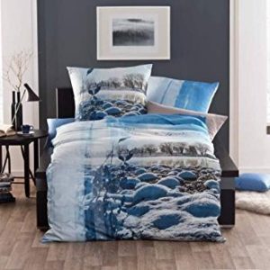 Kuschelige Bettwäsche aus Satin - blau 135x200 von Kaeppel