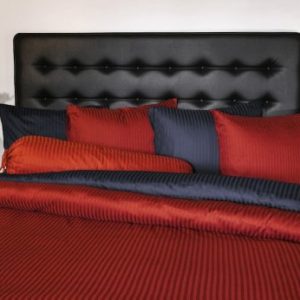 Traumhafte Bettwäsche aus Baumwolle - rot 155x220 von HNL Group BV